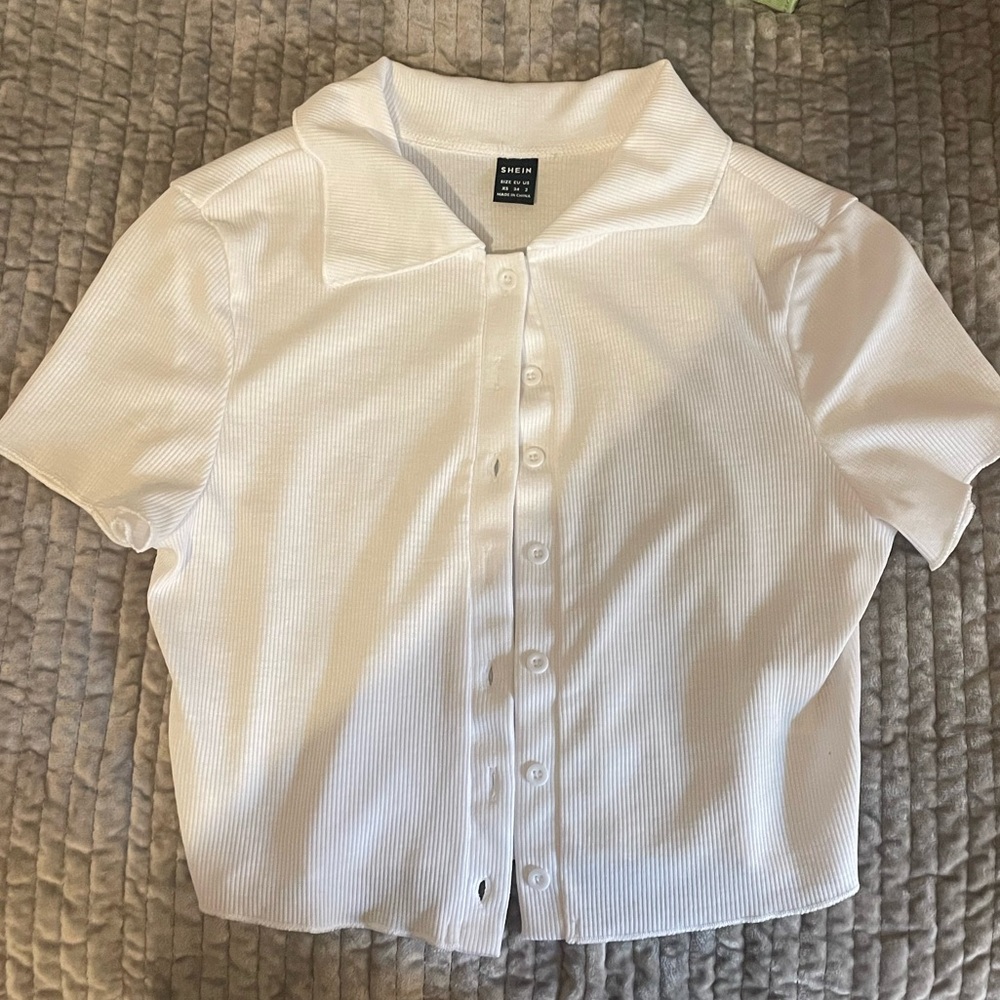 Button-up tee